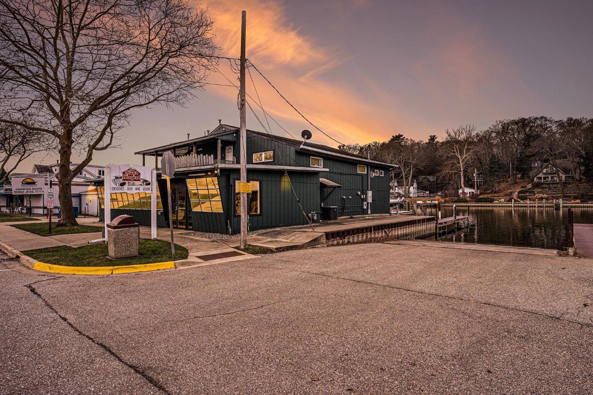 Riverside Suites - Unit A Saugatuck Ngoại thất bức ảnh